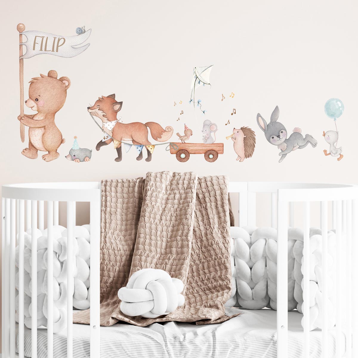 Forest animal parade - wall stickers baby room.